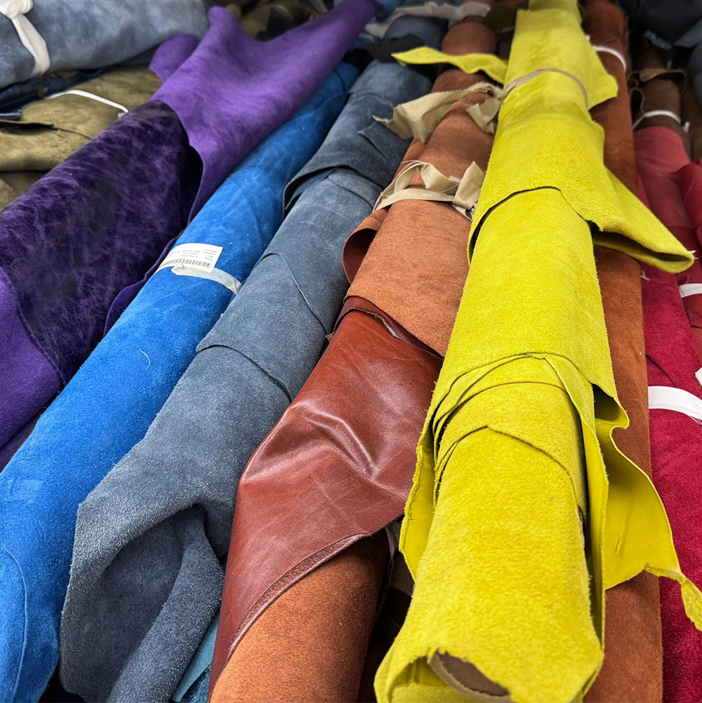 Jae LarRae uses custom colors